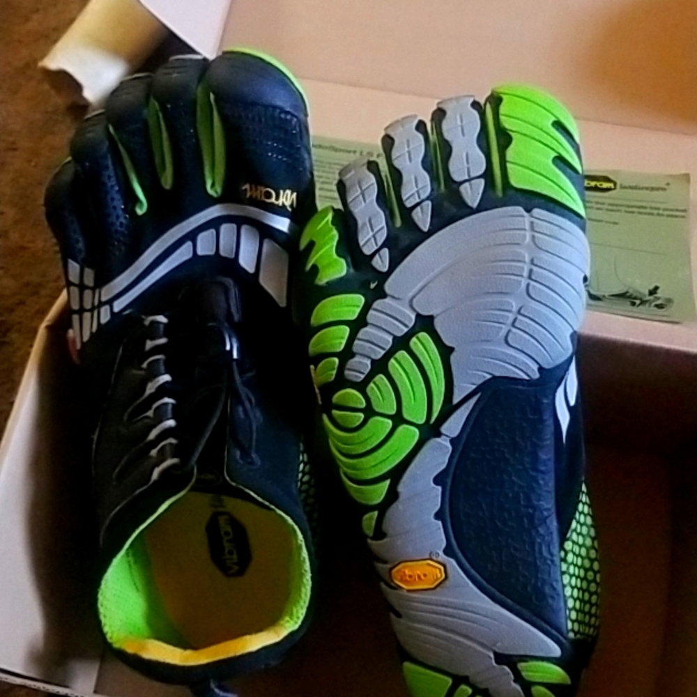 Vibram FiveFingers sport shoes